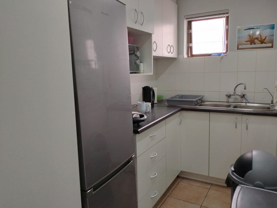 Commercial Property for Sale in Rosenpark Western Cape